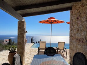 Outdoor dining - Spectacular Villa Antonio in Old Skala with Panoramic Sea and Mountain Views (Skala)