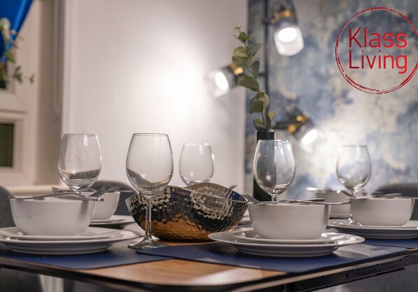 Dining - Fantastic 3 bedroom Apartment with private driveway (Coatbridge)