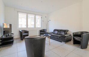 Living area - 4 bedroom awesome home in Petite-Synthe (Petite-Synthe)