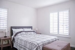 4 bedrooms, WiFi, bed sheets