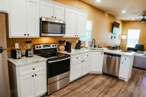 New 2BR, 2B, 251 11th NE unit #2