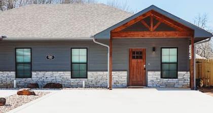 New 2 BR, 2B, 231 11th. NE unit2