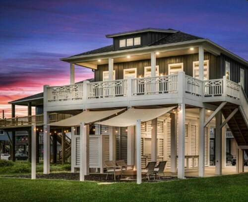 Perfect Beach Getaway Home!  Beautiful property!