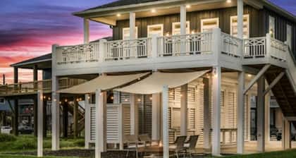 Perfect Beach Getaway Home! Beautiful property!