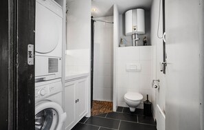 Shower - 3 bedroom gorgeous home in Hvide Sande (Hvide Sande)