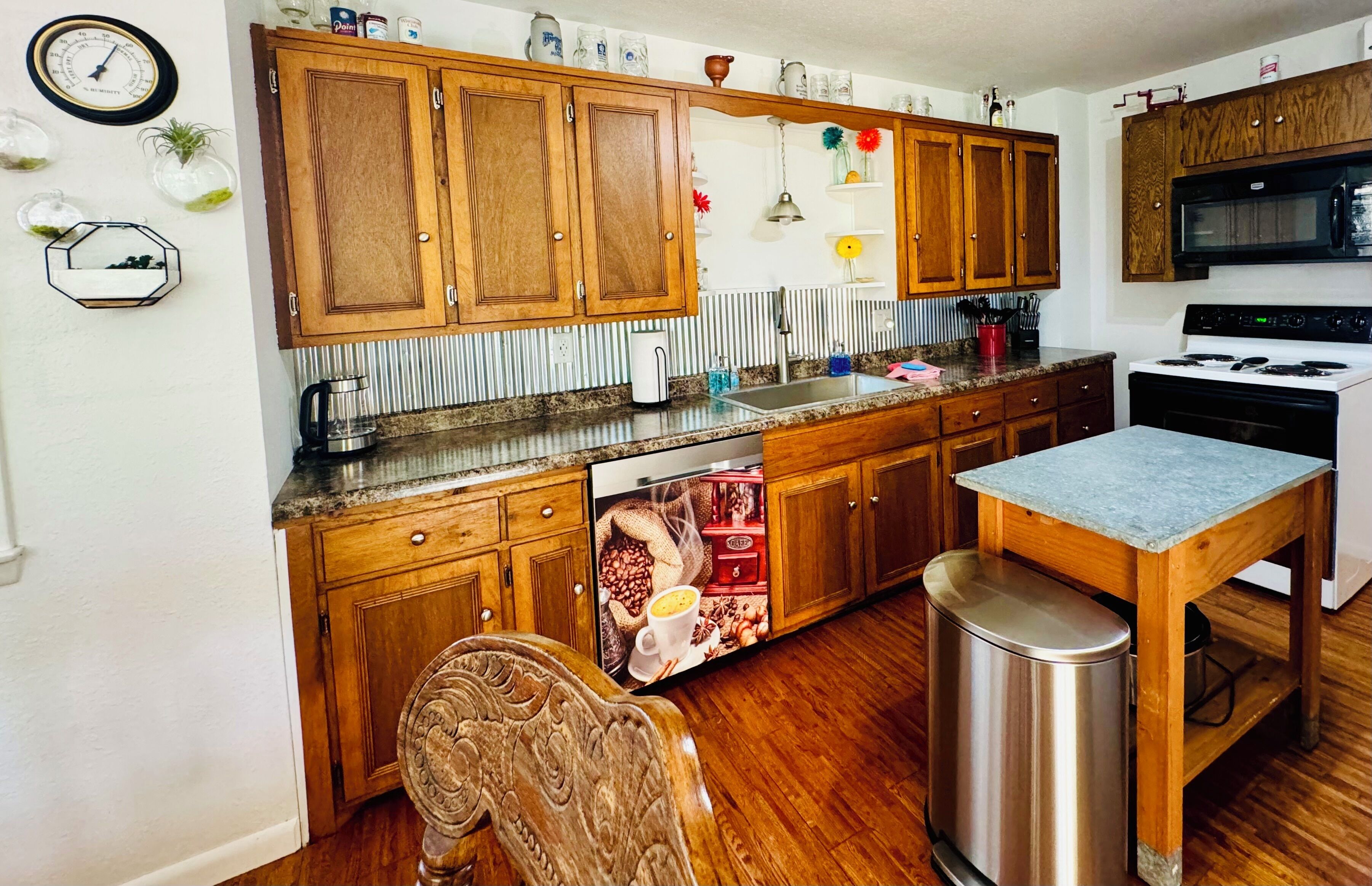 Microones, forn, placa de cuina i rentaplats 