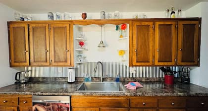 Cozy 2-bedroom house in Lake Hallie - Between Chippewa Falls and Eau Claire