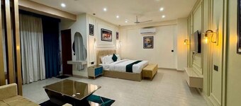 Hotel Four Square 