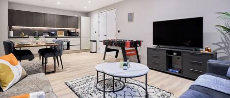 スマートテレビ、テーブルサッカー台