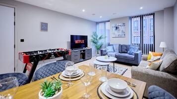 Smart TV, table football