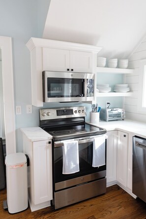 Microwave, oven, stovetop, dishwasher