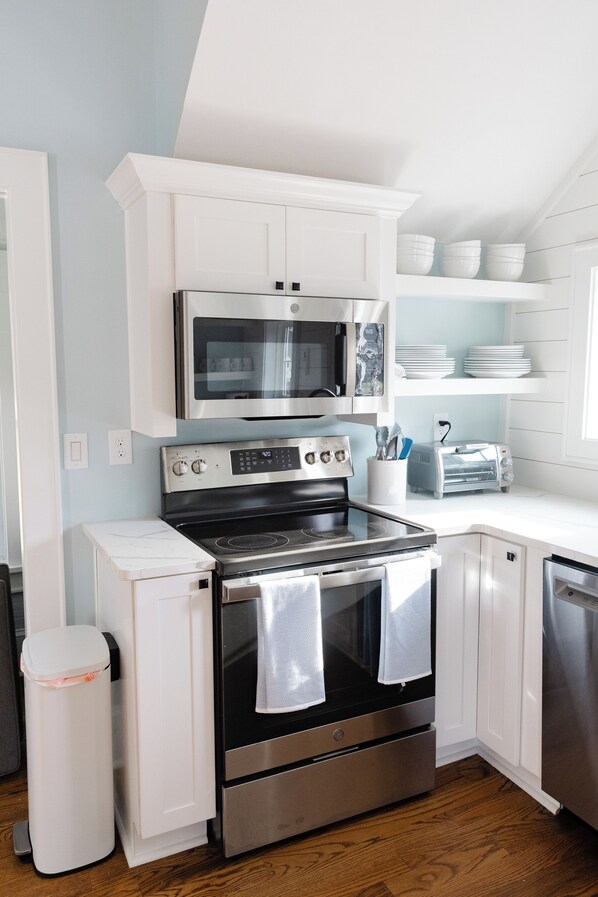 Microwave, oven, stovetop, dishwasher