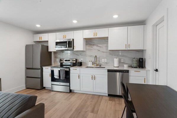 Fridge, microwave, oven, stovetop