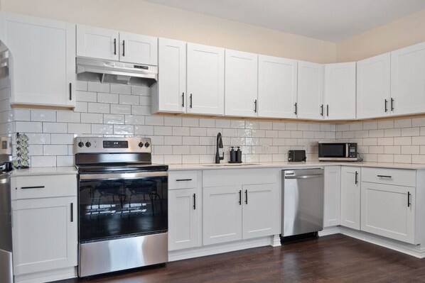 Fridge, microwave, oven, dishwasher