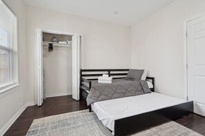 2 bedrooms, desk, iron/ironing board, travel crib