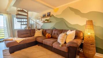 Télévision, cheminée