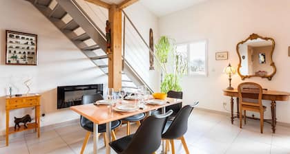 Bel appartement, résidence avec piscine