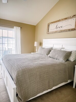 3 bedrooms, free WiFi, bed sheets