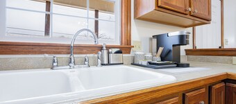 Comfort Awaits at Cozy Get Away - Dog Friendly - 3BD / 2BA + Living Spaces