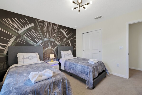 6 bedrooms, iron/ironing board, free WiFi, bed sheets