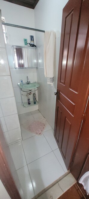 Towels, soap, shampoo, toilet paper