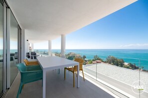 Outdoor dining - Navio | Sea view - pool - terrace (Benalmádena)