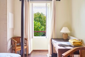 7 quartos, ferros/tábuas de passar roupa, Wi-Fi de cortesia