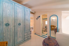 3 chambres, fer et planche à repasser, Wi-Fi gratuit, draps fournis
