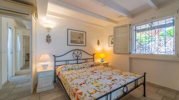 3 habitaciones, tabla de planchar con plancha y wifi gratis