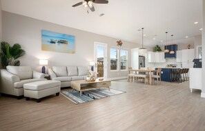 Smart TV - Beautiful beach house steps from the beach! (Bolivar Peninsula)