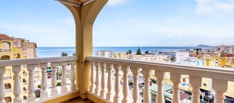 Apartment 'Barlovento H' with Sea View, Wi-Fi and Air Conditioning