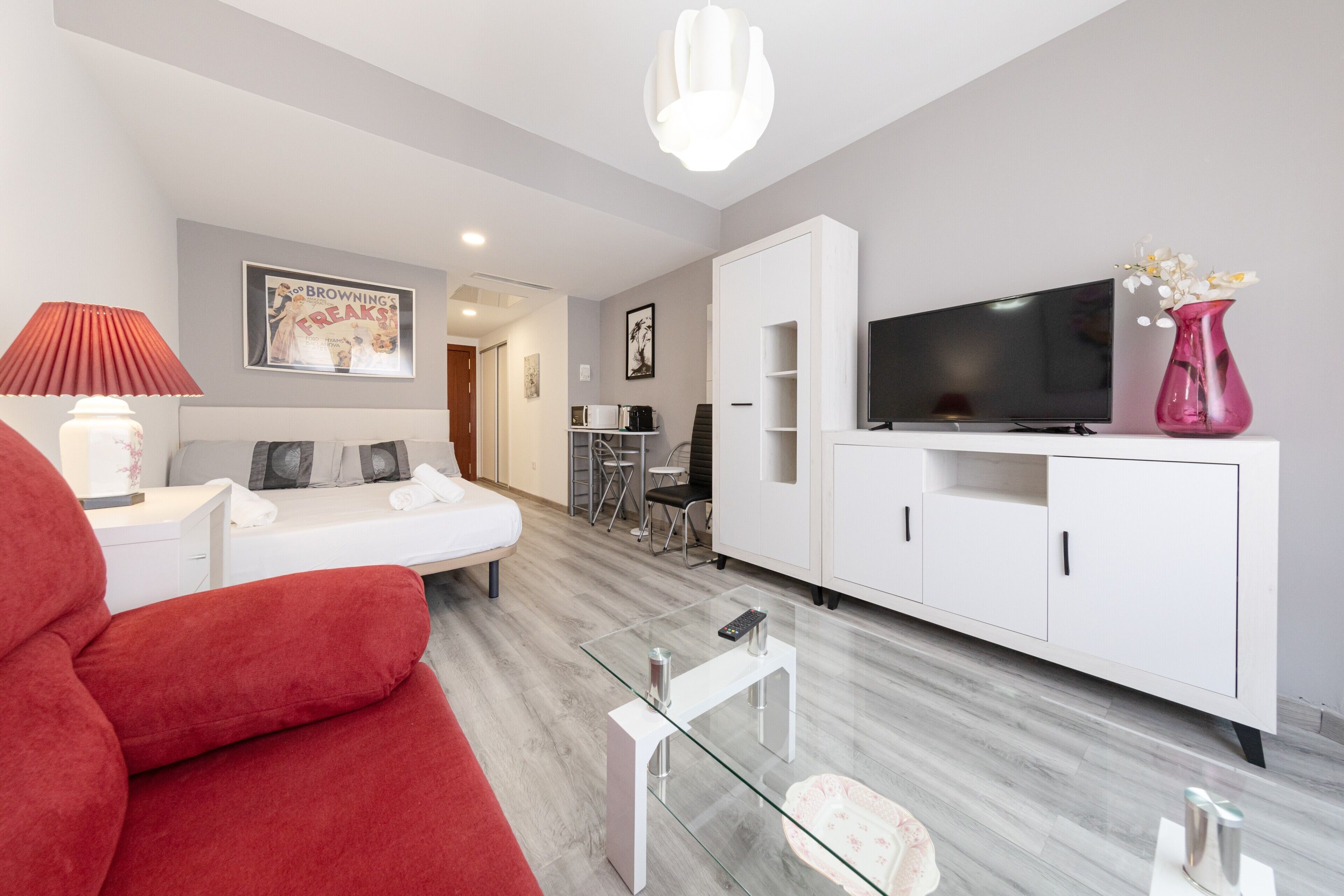 1 bedroom, free WiFi, bed sheets
