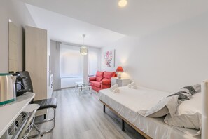 1 bedroom, free WiFi, bed sheets