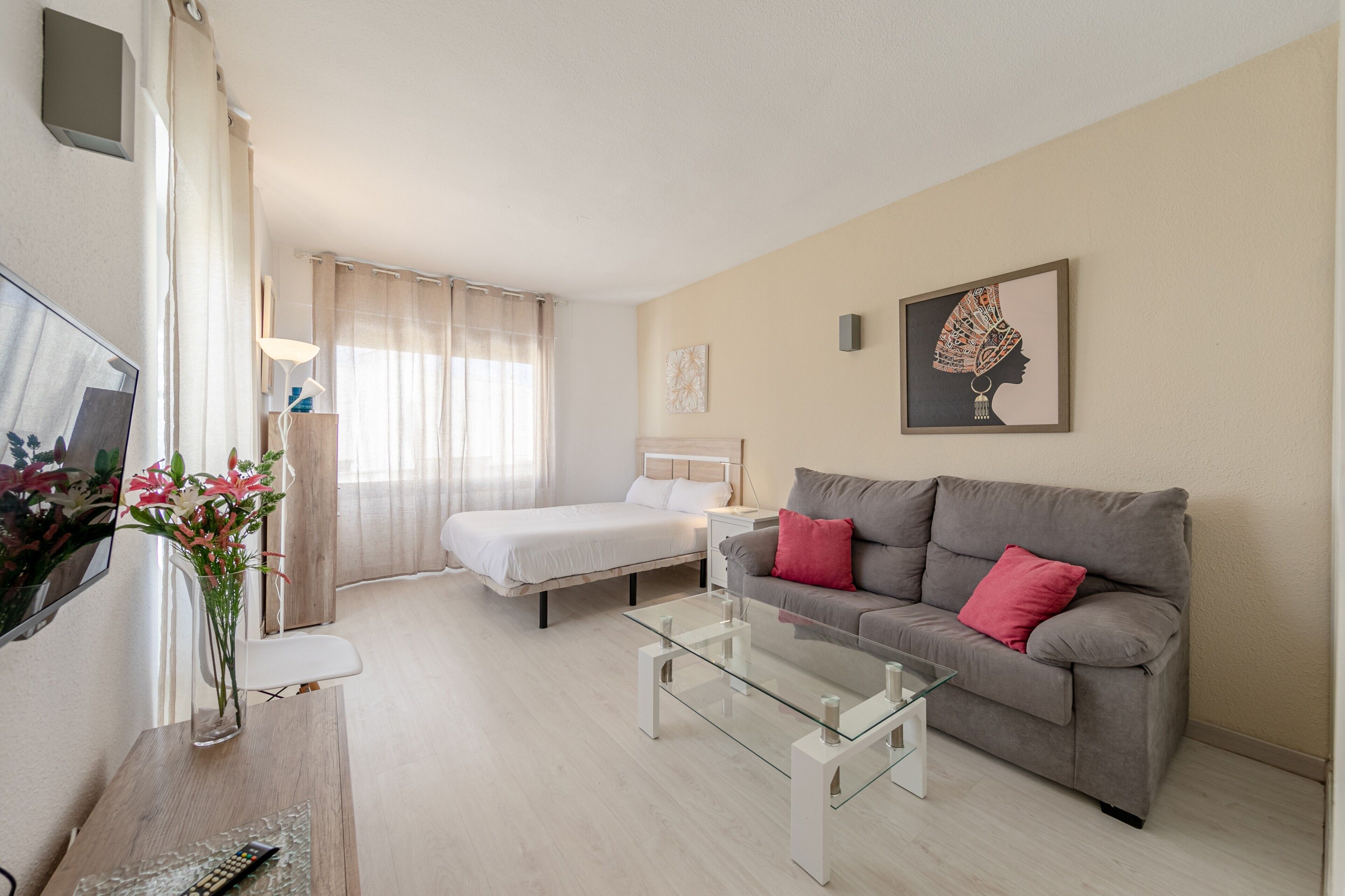 1 chambre, fer et planche à repasser, Wi-Fi gratuit, draps fournis