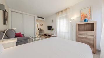 1 Schlafzimmer, Bügeleisen/Bügelbrett, kostenloses WLAN, Bettwäsche