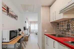 Herdplatte, Wasserkocher mit Kaffee-/Teezubehör, Wasserkocher, Toaster