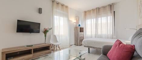 1 slaapkamer, een strijkplank/strijkijzer, gratis wifi, beddengoed