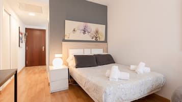 1 soverom, strykejern/-brett, wi-fi (inkludert) og sengetøy