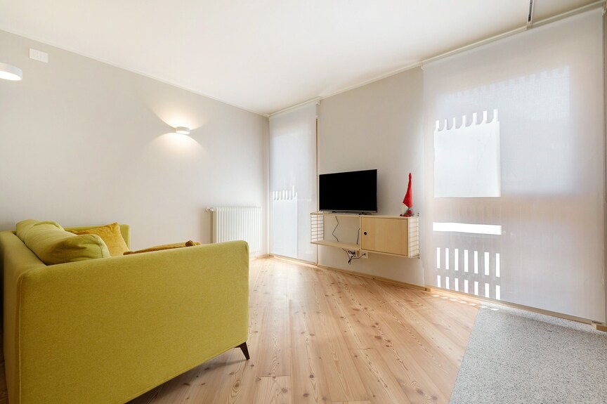 Appartement "Jaune" Avec Vue Sur Les Montagnes, Balcon Et Wi-fi - Pinzolo