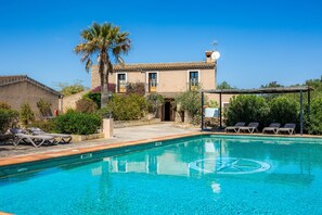 Pool - Country House 'Patró' with Mountain View, Private Pool and Wi-Fi (Manacor)