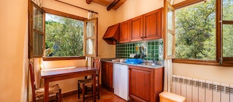 Country House 'Patró' with Mountain View, Private Pool and Wi-Fi