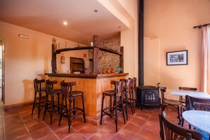 Dining - Country House 'Patró' with Mountain View, Private Pool and Wi-Fi (Manacor)