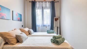 3 quartos, ferros/tábuas de passar roupa, Wi-Fi de cortesia