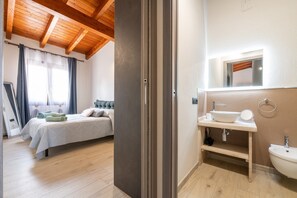 3 bedrooms, iron/ironing board, free WiFi, bed sheets - Apartment 'Matilde' with Mountain View, Wi-Fi and Air Conditioning (Villa San Pietro)