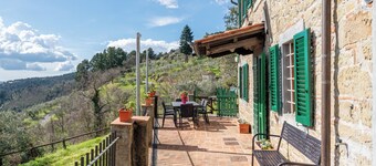 Holiday Home 'Serena a Capannori' with Private Terrace, Private Garden and Wi-Fi