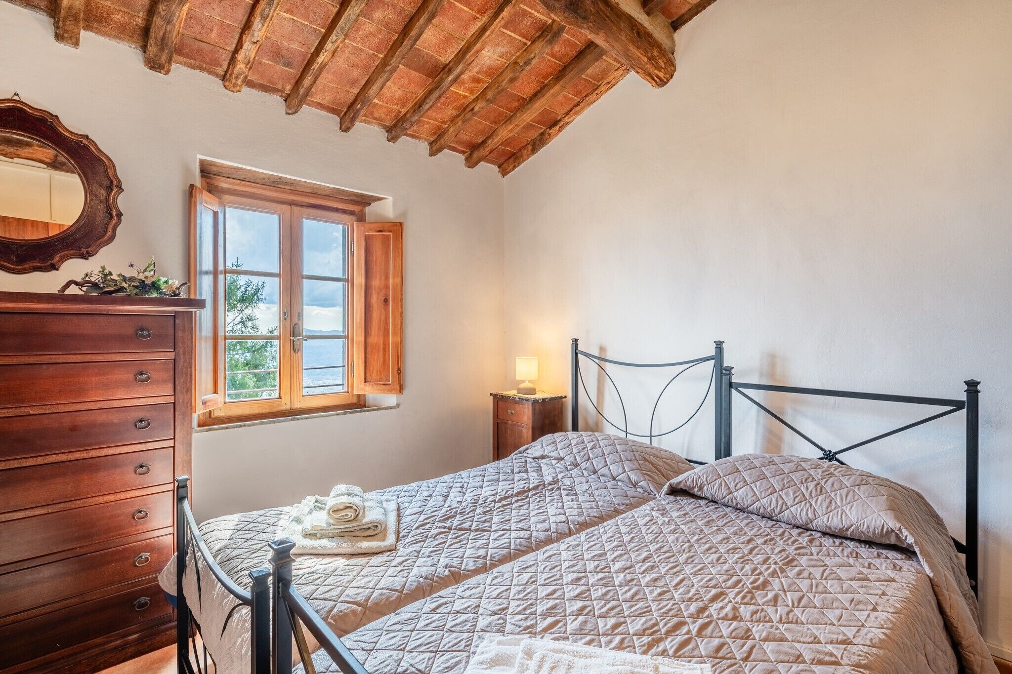 3 camere, ferro/asse da stiro, Wi-Fi gratuito, lenzuola