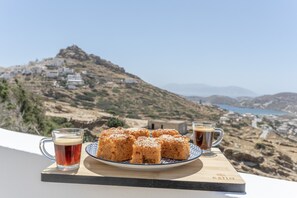 تناول الطعام بالخارج