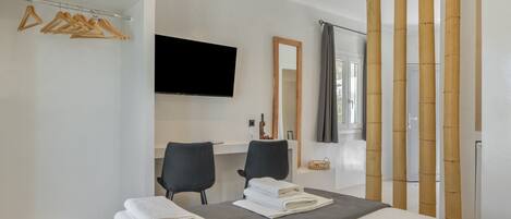 1 bedroom, free WiFi, bed sheets