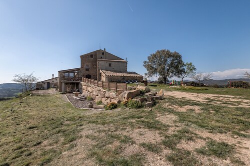 Casa de vacaciones 'Masia Manonelles' con piscina privada, terraza privada y aire acondicionado