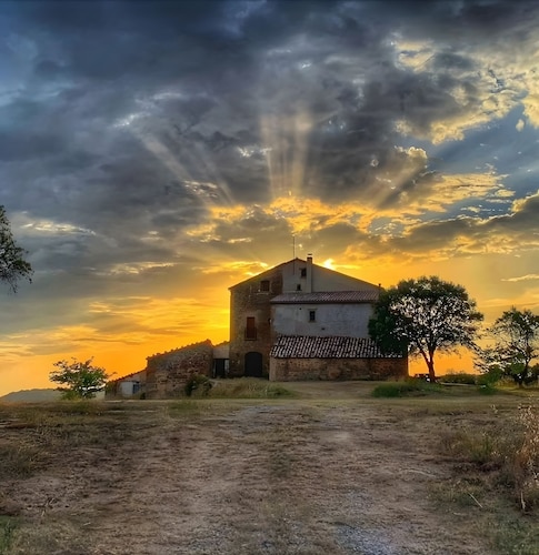 Country House 'Masia Manonelles' with Private Pool, Terrace & Air Conditioning